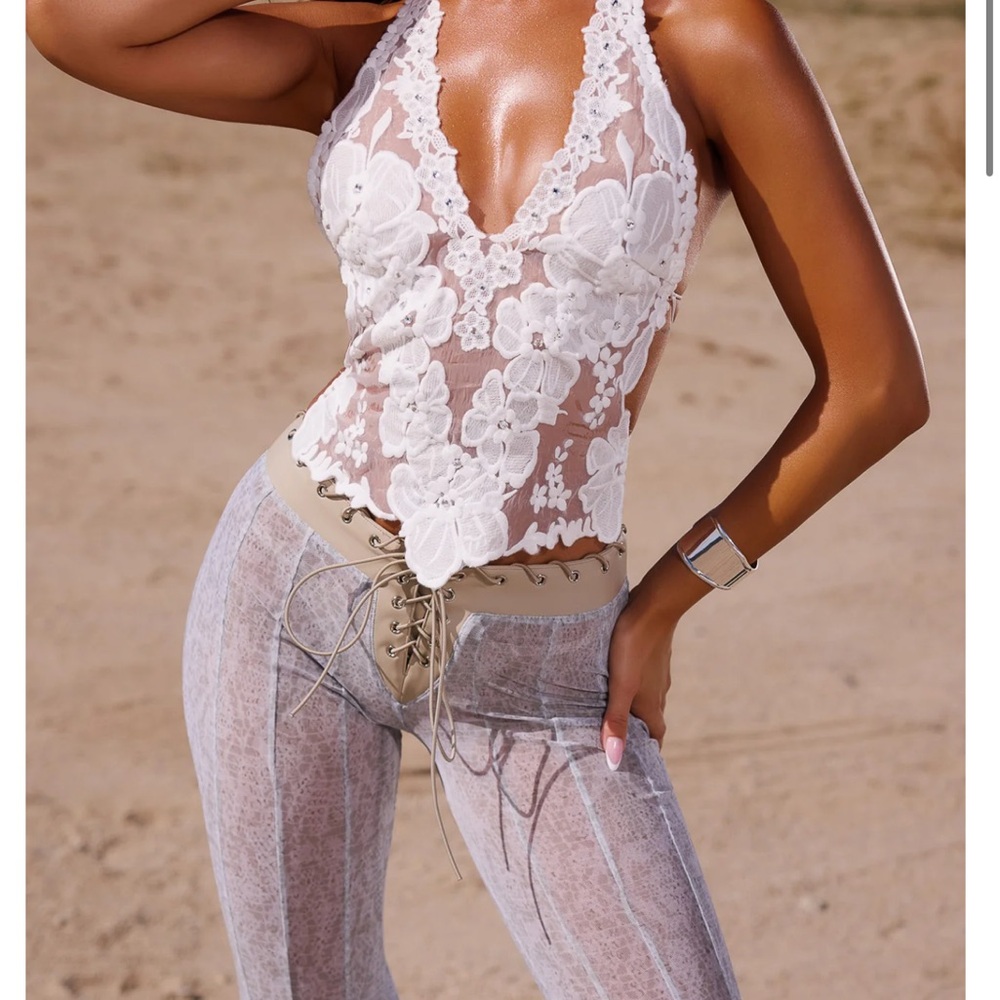 White fox more dreams halter tank